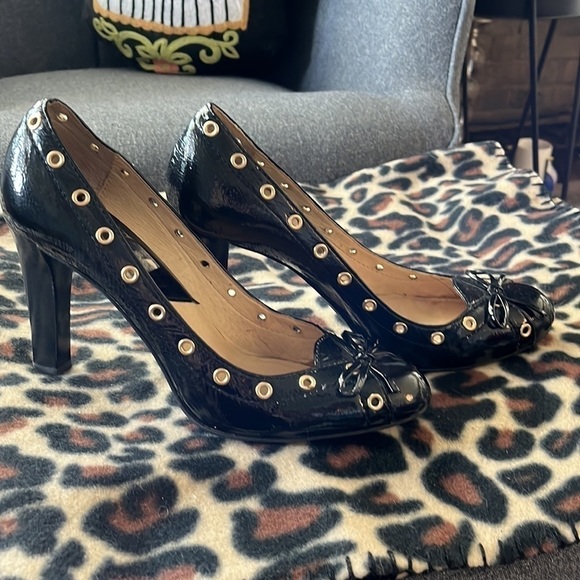 Michael Kors size 8 yes patent leather upper with gold grommet details. - Picture 5 of 6